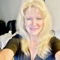 Jill Ruggles's Instagram, Twitter & Facebook