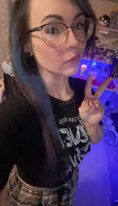 Hiii. I'm trying to hype myself up more to start streaming 😅 We can be  weirdos together . I just like to have fun. Been playing avowed ,  phasmophobia and about to