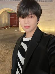 Kang Daniel ranks no.1 over a year among K-pop male idols!