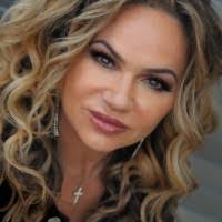 Donna Spadaro's Instagram, Twitter & Facebook