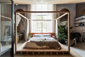 But today, the posts are made of metal or acrylic that doesn't feel quite as heavy. 10 Interior Decor Trends 2021 I To Upgrade Your Home