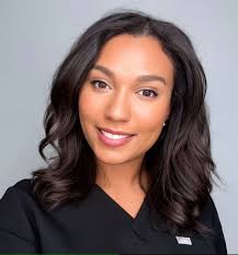 Permanent Makeup Professionals in Colemore, HAM, Gb