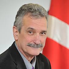 Jorge Gimenez Alberdania argitaletxeko editorea zendu da : Bidasoko Hitza