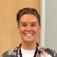 Tracy Elwell's Instagram, Twitter & Facebook