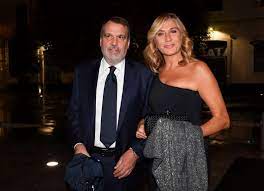 Tutti i commenti sono graditi. Myrta Merlino Marito