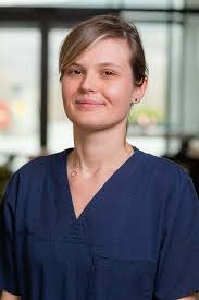 Dr. Ioana Bartos