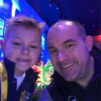 800+ perfiles de «Szymanowski»