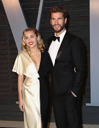 See more of miley cyrus on facebook. Miley Cyrus Liam Hemsworth Uberraschende Hochzeit Bilder