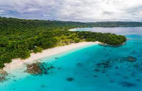 Recently, tourism has become more important, as tourists are attracted to the volcano and traditional culture. Vanuatu Wildes Vulkanabenteuer Im Sudpazifik
