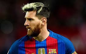 Jangan lupa cek juga beragam koleksi model rambut. 10 Gaya Rambut Pemain Bola Paling Keren 2021 Waktubaca