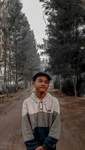 Kamu bisa menemukan penjual poto laki laki dari seluruh indonesia yang terdekat dari lokasi. Pin Oleh Shinta Khoirunisa Di R A N D O M Gambar Teman Fotografi Jalanan Gaya Anak Laki Laki