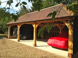 A Three Bay Car Barn Here We Re Afraid The Cars Are Not Included See More Information At Http Oakleighmanor Com Car Barn Essex London Barn