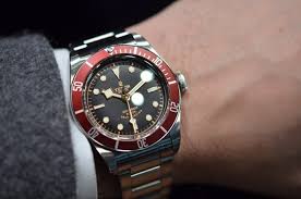 Tudor comes to only watch 2019 with a first for the brand — a black bay in full ceramic. In Depth The Tudor Heritage Black Bay Reference 7922r Full Specs Official Pricing Live Photos Hodinkee