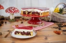 Butter, zucker und vanillezucker bei niedriger geschwindigkeit miteinander verrühren. Rotkappchen Kuchen Sallys Blog