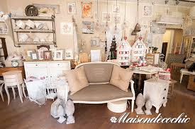 Una bottega storica che sa stregare i milanesi ogni anno che passa. Mobili E Oggetti In Stile Shabby A Milano Maisondecochic Milano