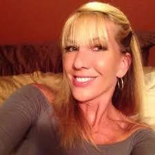 Amanda Tuel's Instagram, Twitter & Facebook