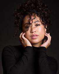 She is ready for fall🍁 I'm obsessed with this color and these curls! A  question I get asked a lot is will I lose my natural curls if I color my  hair,