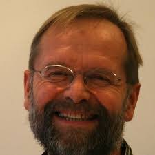 Elizabeth Scearce's Instagram, Twitter & Facebook