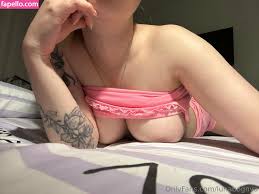 lunabognya Голые Сливы Онлифанс Фото 9 - Fapello