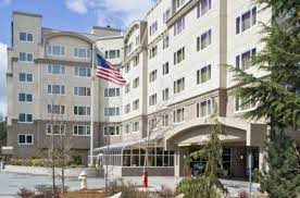 וכהטבה נוספת, חניה חינם זמינה לאורחים. Silver Cloud Hotel Bellevue Eastgate Bellevue Wa