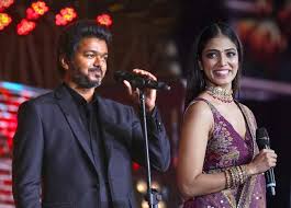 Check out malavika mohanan's latest news, age, photos, family details, biography, upcoming movies, net worth, filmography, awards, songs, videos, wallpapers and much malavika mohanan is an actress, who has predominantly worked in the malayalam and tamil films. Malavika Mohanan S Role In Thalapathy Vijay S Master Revealed Jfw Just For Women