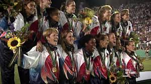 12 squadre il calcio maschile è stato giocato a tutte le olimpiadi estive, mentre il calcio femminile è stato introdotto per la prima volta nel 1996. Accadde Il 1 Agosto Il Calcio Femminile Alle Olimpiadi