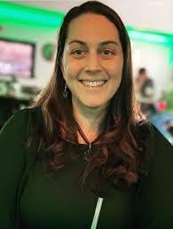 Farida Malik's Instagram, Twitter & Facebook