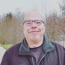 Welche Farbe gefällt Euch besser? Links oder rechts? (Ps. Guckt mal wie  Schrott meine Haare auf dem Bild links noch waren 😱)