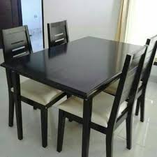Kursi makan minimalis ini merupakan sebuah kursi makan yang mengusung tema konsep modern yang anggun dan berkelas. Meja Makan Minimalis 4 Kursi Uk Meja 80x120 Cm Murah Shopee Indonesia