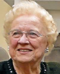 Obituary for Evelyn (Frye) Shi