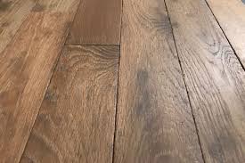 Poutre en chêne 15x15 cm non traité longueur 3 m. Parquet Massif En Chene Vieilli Haussmannien Bca Materiaux Anciens Parquet Massif Parquet Bois Massif Parquet En Chene
