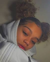 Sʇnƃ ʍoquiɐɹ Warning Chsu Vye Madye It Pintyeryeѕt Sryeshhѕ Light Skin Girls Curly Girl Hairstyles Baddie Hairstyles