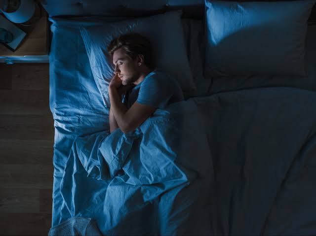 Study finds best time to go to sleep to lower risk of heart disease | The Independent
