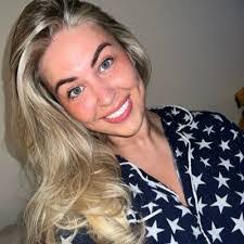 Rosie Wray's Instagram, Twitter & Facebook