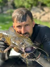 Exploring Wisconsin waters for flattys