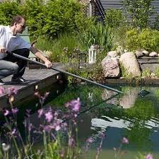 Teichpflege Eine Frage Der Anlage Garten Gartenpflege Teichpflege Teich Inspirationen Badegewasser Pflanzen Friedrichs Teichpflege Schwimmteich Teich