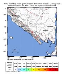 Jumlah ini cukup tinggi mengingat pada januari 2020 lalu terjadi gempa dirasakan 54 kali. Gempa Bumi Landa Pesisir Barat Dan Lambar Hari Ini Ini Magnitudonya Topik Indonesia