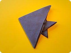 Falls sie eine bedruckte serviette falten möchten, mit einer. Servietten Falten Servietten Falten Servietten Falten Erstkommunion Servietten Falten Fisch