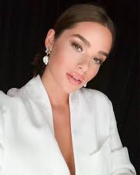Ezgi Findik Makyaj Look Dugun Makyaji Makyaj