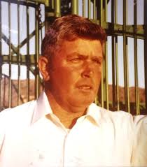 Remembering Zipping 🤍✨ With the Zipping Classic running at Sandown today,  it feels like the perfect moment to pause and remember one of our great  past legend — Zipping. A true character,