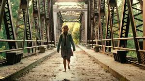 Una familia se oculta en una cabaña y se comunica mediante la lengua de signos para no ser cazados por estos monstruos. Un Lugar En Silencio Vuelve Al Tope De La Taquilla Norteamericana La Prensa Panama