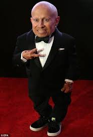 Evil's pleas to bond with him. Mike Myers Leads Tributes To Austin Powers Co Star Verne Troyer Actors Austin Powers Mini Me