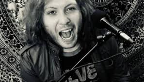 S14E32: Sandall & Poune