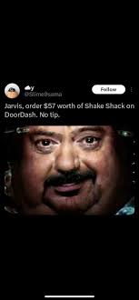 What are you dropping right now? phone, penz & coffee here 🤌🏼