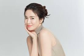 Ngày 10/3, song hye kyo ̶xάͼ nhận đóng chính trong bộ phim now, we are breaking up cùng đàn em jang ki yong. Rowou X83nnwmm