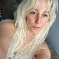 Lisa Tumbleson's Instagram, Twitter & Facebook