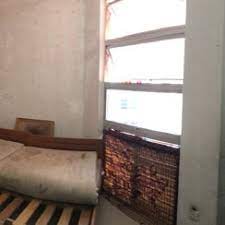Şehir, borneo'nun güney çin denizi'ne bakan kuzeybatı kıyısında yer almaktadır. Kamsis Blok A Politeknik Kk