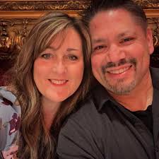 What's discussed in the Hard Knocks defensive room?