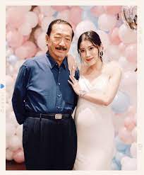 May you rest in peace in the bosom of our lord. Vogue Mama Chryseis Tan Bawa Anak Bercuti Naik Jet Peribadi Nona