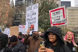 Should the Council Revisit Airbnb Restrictions? Rival City Hall Rallies  Fight it Out. | THE CITY — NYC News